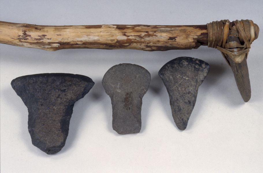 basalt_hoe